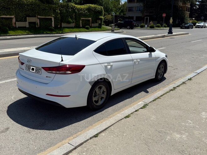 Hyundai Avante 2016, 237,000 km - 1.6 l - Bakı