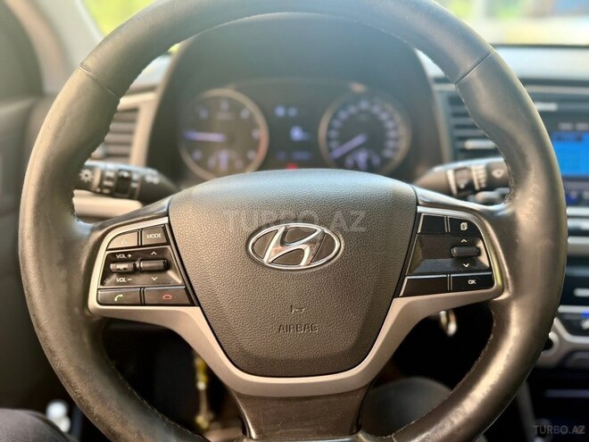 Hyundai Avante 2016, 237,000 km - 1.6 l - Bakı