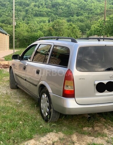 Opel Astra 1998, 281,111 km - 1.6 l - Quba
