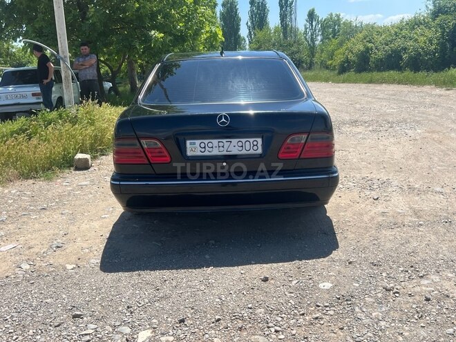 Mercedes E 320 2001, 388,262 km - 3.2 l - Ağstafa