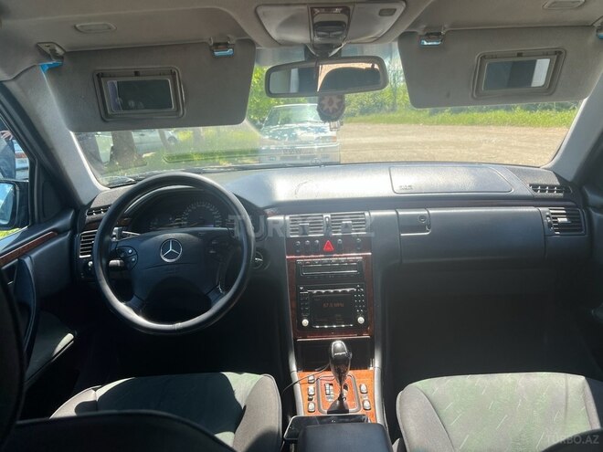 Mercedes E 320 2001, 388,262 km - 3.2 l - Ağstafa
