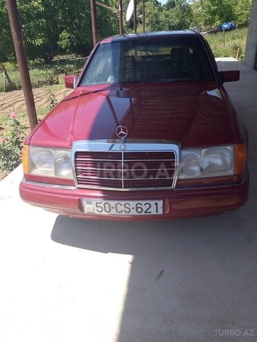 Mercedes E 200 1989, 198,560 km - 2.0 л - Şəki