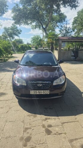 Hyundai Elantra 2008, 215,000 km - 2.0 л - Salyan