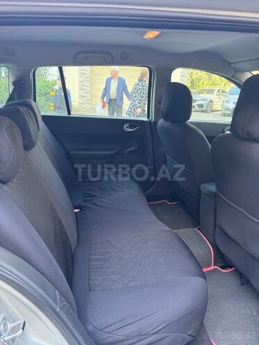 Renault Megane-6