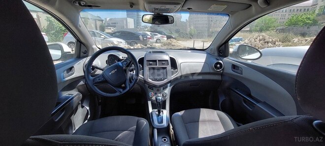 Chevrolet Aveo-4