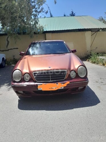 Mercedes E 220 d 2000, 325,600 km - 2.2 l - Bakı