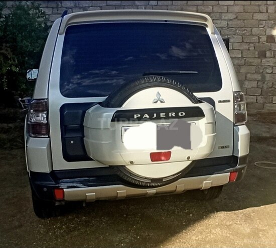 Mitsubishi Pajero 2007, 235,000 km - 3.8 l - Bakı