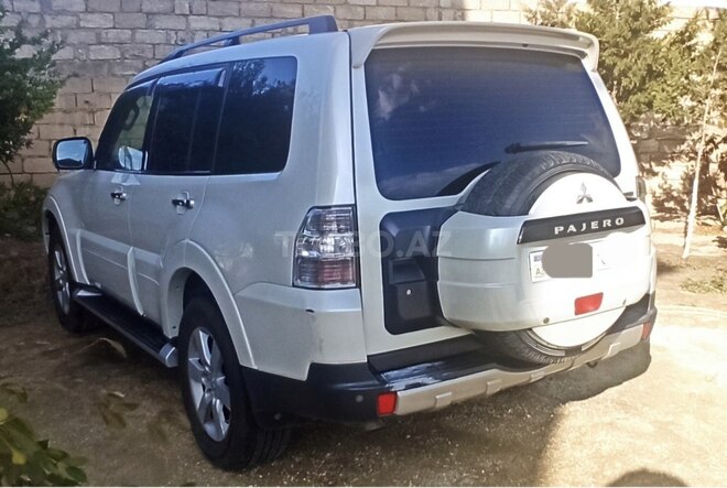 Mitsubishi Pajero 2007, 235,000 km - 3.8 l - Bakı