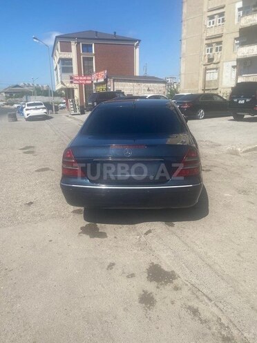 Mercedes E 270 2002, 470,300 km - 2.7 l - Bakı