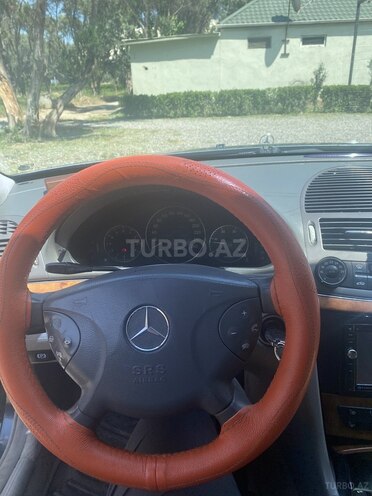 Mercedes E 270 2002, 470,300 km - 2.7 l - Bakı