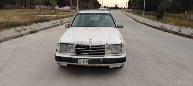 Mercedes E 200 1993, 234,123 km - 2.0 l - Bakı
