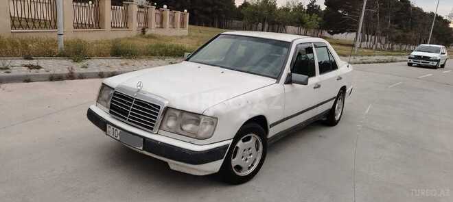 Mercedes E 200 1993, 234,123 km - 2.0 l - Bakı