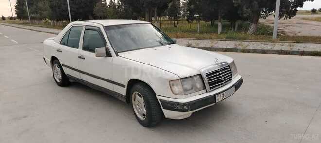 Mercedes E 200 1993, 234,123 km - 2.0 l - Bakı