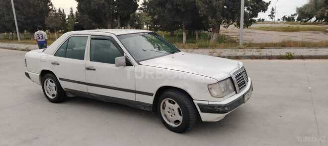 Mercedes E 200 1993, 234,123 km - 2.0 l - Bakı