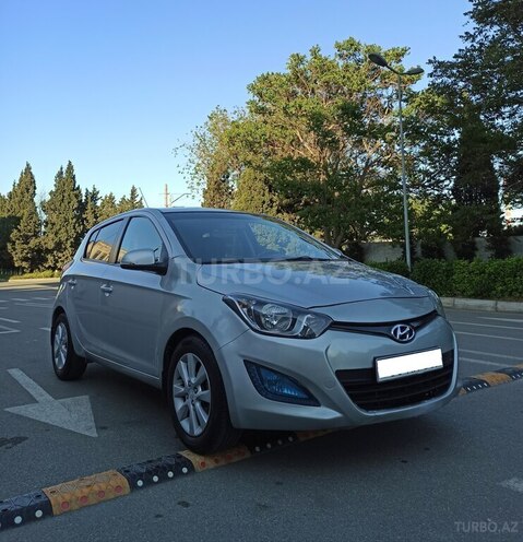 Hyundai i20 2012, 135,200 km - 1.4 l - Bakı