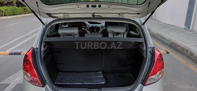 Hyundai i20 2012, 135,200 km - 1.4 l - Bakı