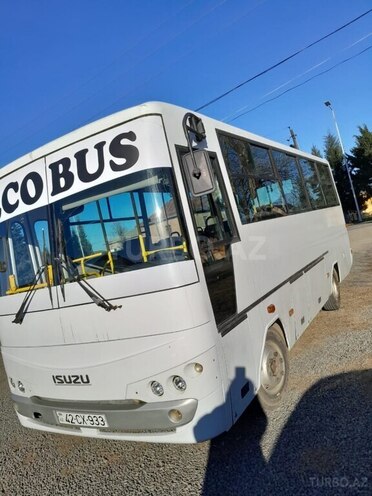 Isuzu Ecobus 2012, 400,000 km - 4.6 l - Lənkəran