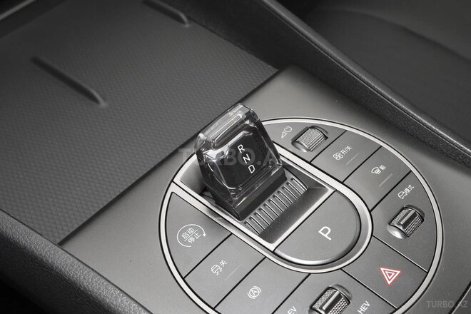 BYD Seal 05-16