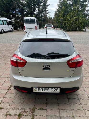 Kia Rio 2012, 163,000 km - 1.1 l - Qusar