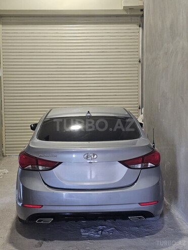 Hyundai Elantra 2015, 150,000 km - 1.8 л - Bakı