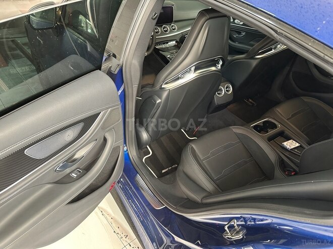 Mercedes  2019, 23,000 km - 3.0 l - Bakı