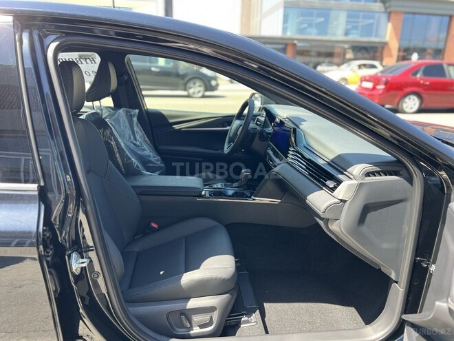 Toyota Camry-8