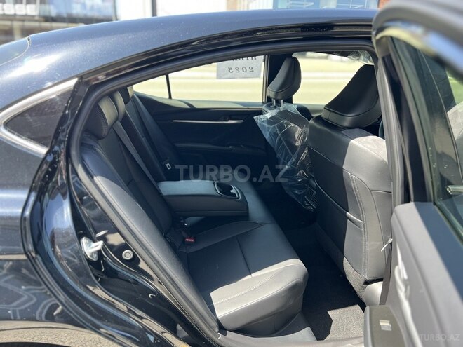 Toyota Camry-10