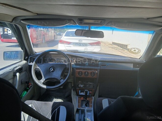 Mercedes 190 1991, 256,000 km - 2.0 л - Bakı