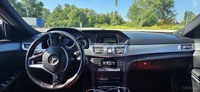 Mercedes E 220 d 2015, 207,000 km - 2.2 l - Xaçmaz