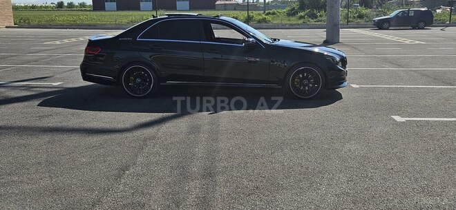 Mercedes E 220 d 2015, 207,000 km - 2.2 l - Xaçmaz