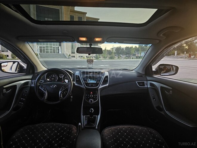 Hyundai Elantra 2015, 150,000 km - 1.8 л - Bakı
