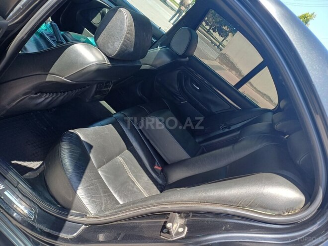 BMW 525 2003, 298,526 km - 2.5 l - Gəncə