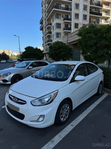 Hyundai Accent 2015, 193,461 km - 1.6 l - Bakı