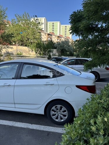 Hyundai Accent 2015, 193,461 km - 1.6 l - Bakı
