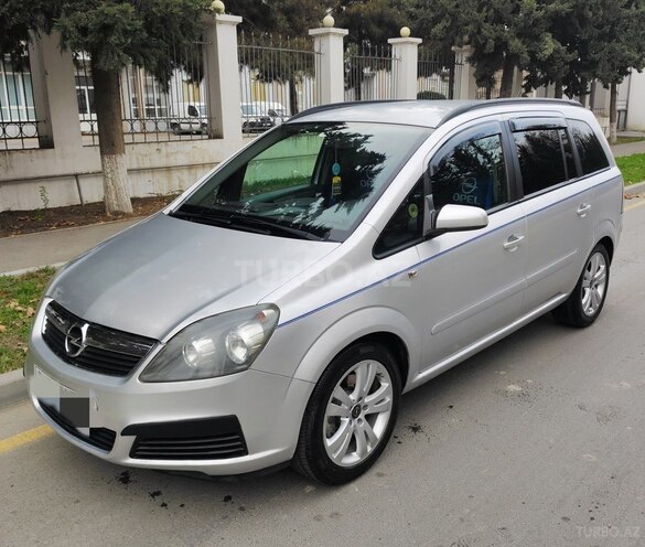 Opel Zafira 2006, 380,000 km - 2.2 l - Mingəçevir