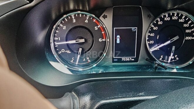 Toyota Hilux 2024, 70,000 km - 2.4 л - Sumqayıt