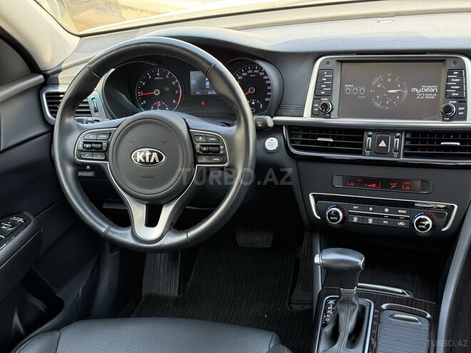 Kia K5-7