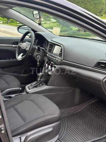 Hyundai Elantra 2018, 140,000 km - 2.0 l - Gəncə