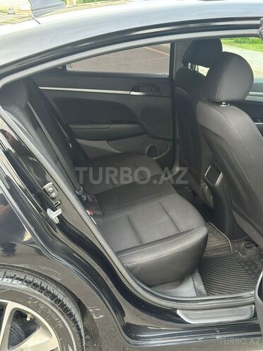 Hyundai Elantra 2018, 140,000 km - 2.0 l - Gəncə