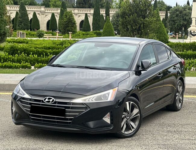 Hyundai Elantra 2018, 140,000 km - 2.0 l - Gəncə