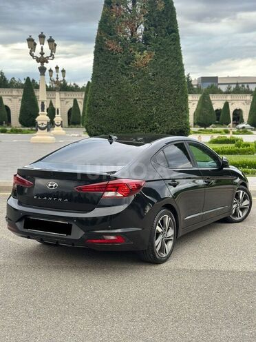 Hyundai Elantra 2018, 140,000 km - 2.0 l - Gəncə