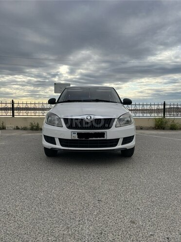 Skoda Fabia 2013, 201,000 km - 1.2 l - Bakı