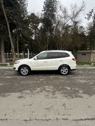Hyundai Santa Fe-4
