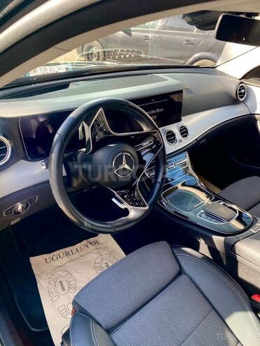 Mercedes E 300 de-4