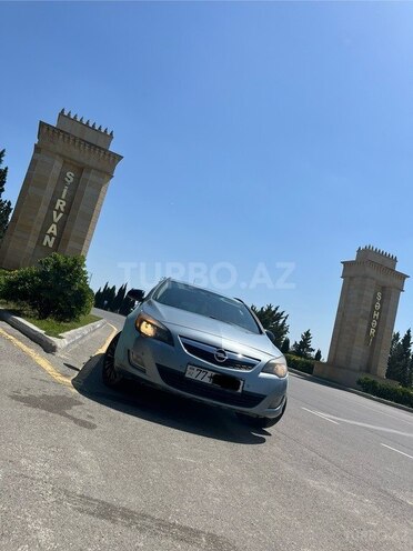 Opel Astra 2012, 256,897 km - 1.4 l - Şirvan