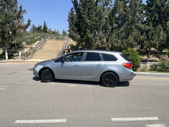 Opel Astra 2012, 256,897 km - 1.4 l - Şirvan