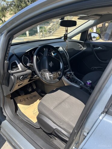 Opel Astra 2012, 256,897 km - 1.4 l - Şirvan