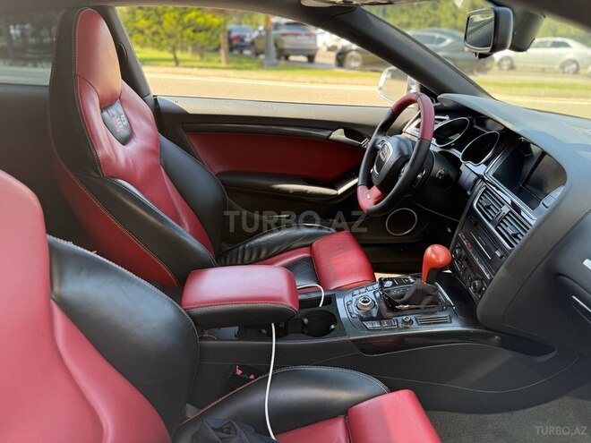 Audi S5 2010, 146,000 km - 4.2 l - Bakı
