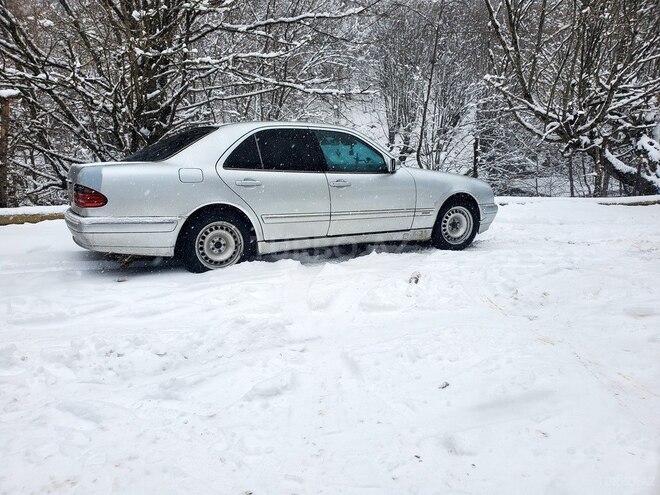 Mercedes E 200 1999, 882,805 km - 2.0 л - Bakı