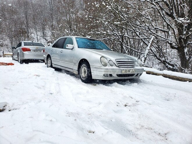 Mercedes E 200 1999, 882,805 km - 2.0 л - Bakı